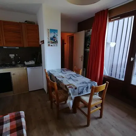 Fonctionnel Pres Des Pistes Et Commerces, 2 Pieces, 5 Pers, Balcon - Fr-1-181-2723 Apartment La Plagne